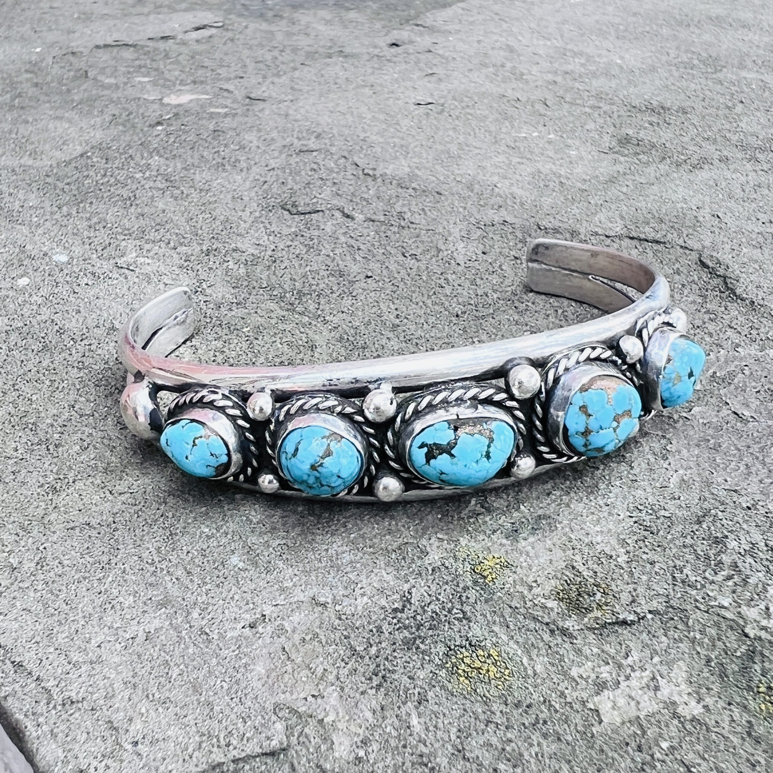 Vintage Turquoise Cuff Bracelet **Pre-Owned**