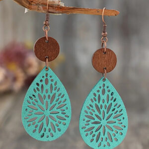 Teardrop wood earrings
