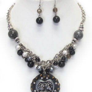 Vintage owl pendant and pearl dangle necklace set